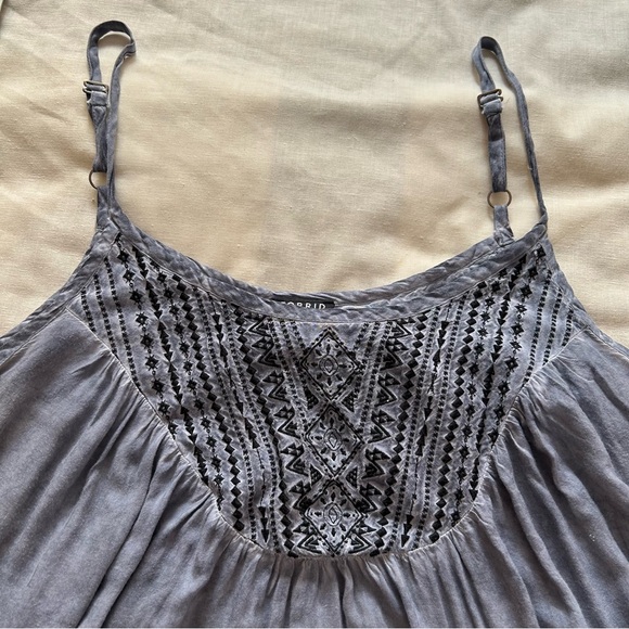 Torrid Sz 12 sleeveless embroidered rayon Boho Western camisole Whimsigoth - Picture 6 of 8